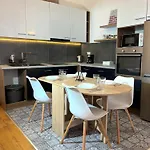 P9 By Small * Budapest
