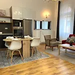 P9 By Small Lejlighed Budapest