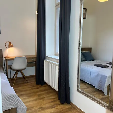 P9 By Small Appartement *