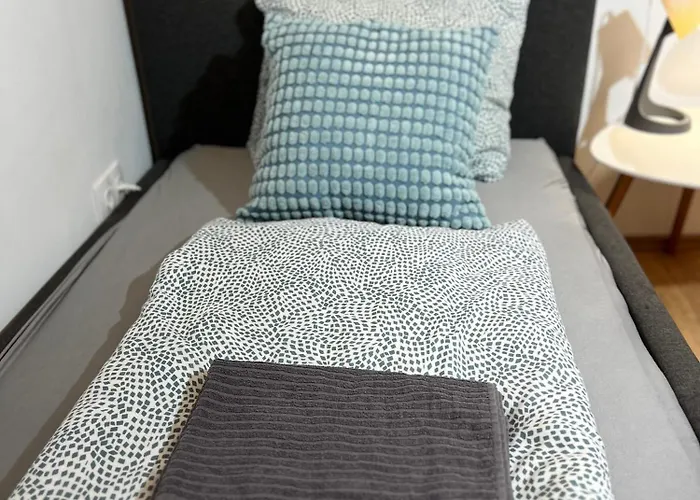 P9 By Small Budapešť